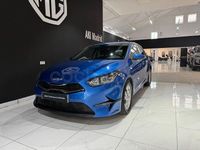 Usado Kia Ceed 120 CV (88 kW) 2024 Azul Utilitario
