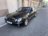 Usado Mercedes E270 Avantgarde 170 CV (125 kW) 2003 Negro Berlina