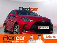 Usado Toyota Yaris Hybrid Business Edition 116 CV (85 kW) 2022 Rojo