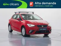 Usado Seat Ibiza Style 110 CV (80 kW) 2022 Rojo Utilitario