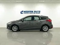 Usado Ford Focus Titanium 125 CV (91 kW) 2016 Gris / plata Berlina