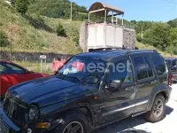 Usado Jeep Cherokee Sport 163 CV (119 kW) 2006 Verde SUV