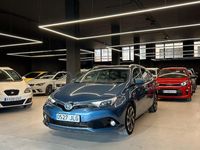 Usado Toyota Auris Hybrid Advance 136 CV (100 kW) 2016 Azul Familiar