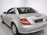 Usado Mercedes SLK200 163 CV (119 kW) 2005 Gris / plata Descapotable