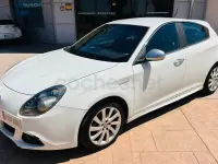 Usado Alfa Romeo Giulietta Distinctive 105 CV (77 kW) 2010 Blanco Utilitario