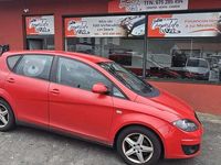 Usado Seat Altea Reference 105 CV (77 kW) 2010 Rojo Monovolumen