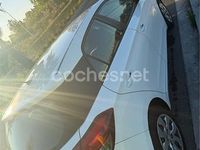 Käytetty Hyundai i20 90 HP (66 kW) 2017 Valkoinen Sedan