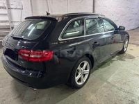 Usado Audi A4 Attraction 204 CV (150 kW) 2012 Negro Familiar