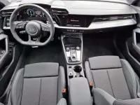 Usado Audi A3 Ambiente 204 CV (150 kW) 2025 Rojo Berlina