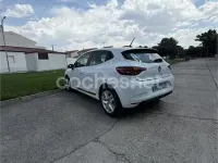 Usado Renault Clio V Zen 100 CV (73 kW) 2020 Blanco Berlina