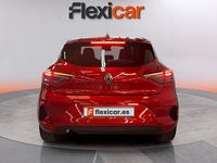 Käytetty Renault Clio V Evolution 101 HP (74 kW) 2025 Punainen Sedan