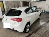 Usado Alfa Romeo Giulietta Distinctive 105 CV (77 kW) 2014 Blanco Utilitario