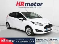 Usado Ford Fiesta Trend 100 CV (73 kW) 2014 Blanco Utilitario