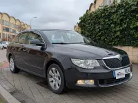 Begagnad Skoda Superb Elegance 160 HK (117 kW) 2011 Svart