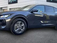 Usado Peugeot 408 Allure 136 CV (100 kW) 2025 Gris SUV