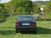 Usado Mercedes C200 Elegance 102 CV (75 kW) 1999 Azul Berlina