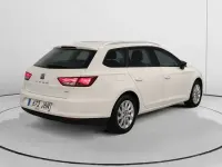 Usado Seat Leon Style 105 CV (77 kW) 2014 Blanco Familiar
