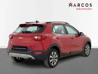 Usado Kia Stonic 100 CV (73 kW) 2022 SUV