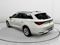 Usado Seat Leon Style 116 CV (85 kW) 2022 Blanco Familiar