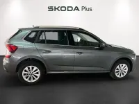Usado Skoda Kamiq Selection 115 CV (84 kW) 2025 Gris SUV