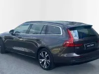 Usado Volvo V60 Core 2025 Gris Familiar