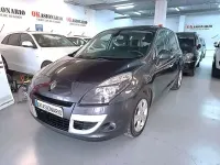 Usado Renault Scénic III Dynamique 110 CV (80 kW) 2011 Gris Monovolumen