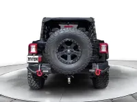 Usado Jeep Wrangler Unlimited Sahara 200 CV (147 kW) 2011 Negro SUV