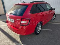 Usado Skoda Fabia Active 75 CV (55 kW) 2017 Rojo Familiar