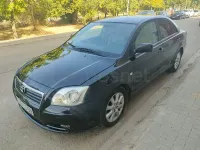 Usado Toyota Avensis Executive 150 CV (110 kW) 2005 Negro Berlina