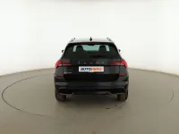 Usado Skoda Kamiq Ambition 110 CV (80 kW) 2022 Negro SUV