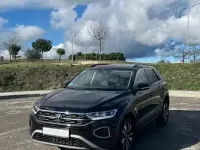 Usado VW T-Roc Business 115 CV (84 kW) 2025 Negro SUV
