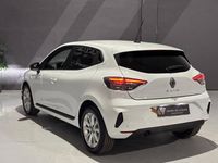 Uusi Renault Clio V 90 HP (66 kW) 2026 Valkoinen Sedan