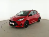Usado Toyota Yaris Style 116 CV (85 kW) 2023 Rojo Utilitario