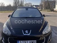 Usado Peugeot 3008 Active 112 CV (82 kW) 2012 Negro Familiar