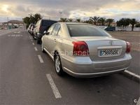 Usado Toyota Avensis Sol 129 CV (94 kW) 2004 Beige Berlina