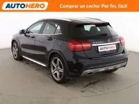 Usado Mercedes GLA220 AMG line 177 CV (130 kW) 2018 Negro SUV