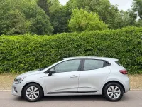 Usado Renault Clio V Life 65 CV (47 kW) 2021 Gris / plata Berlina