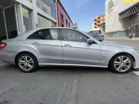Usado Mercedes E350 Avantgarde 211 CV (155 kW) 2009 Gris Berlina