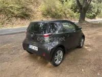 Usado Toyota iQ 99 CV (72 kW) 2009 Gris / plata Utilitario