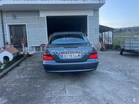Usado Mercedes E270 Avantgarde 170 CV (125 kW) 2003 Azul Berlina