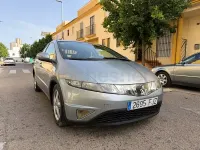 Usado Honda Civic Comfort 140 CV (102 kW) 2007 Gris / plata Berlina