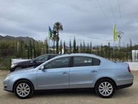 Usado VW Passat 105 CV (77 kW) 2007 Azul Berlina