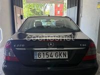 Usado Mercedes E220 170 CV (125 kW) 2009 Negro Berlina