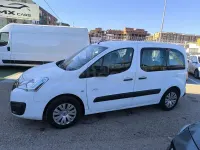 Usado Citroën Berlingo XTR 100 CV (73 kW) 2016 Blanco Monovolumen