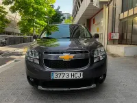 Usado Chevrolet Orlando LTZ 141 CV (103 kW) 2011 Gris / plata Monovolumen