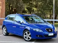 Usado Seat Leon Sport 140 CV (102 kW) 2005 Azul Utilitario