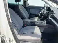 Usado Seat Leon Style 150 CV (110 kW) 2023 Blanco Familiar
