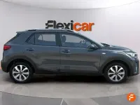Usado Kia Stonic 84 CV (61 kW) 2023 Gris SUV