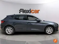 Usado Seat Leon Style 130 CV (95 kW) 2023 Gris
