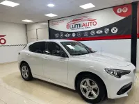 Usado Alfa Romeo Stelvio 180 CV (132 kW) 2017 Blanco SUV